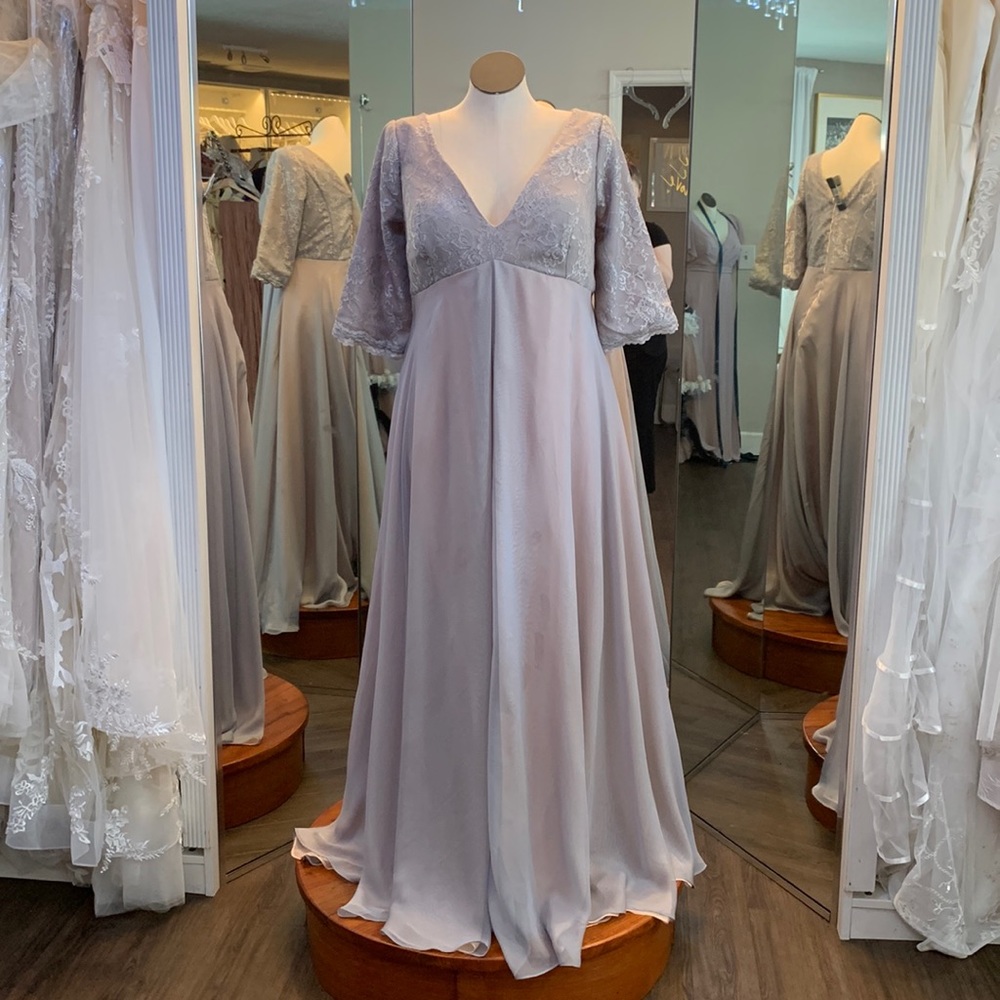 Maternity gray/nude v-neck formal lace corset back 3/4 sleeve chiffon